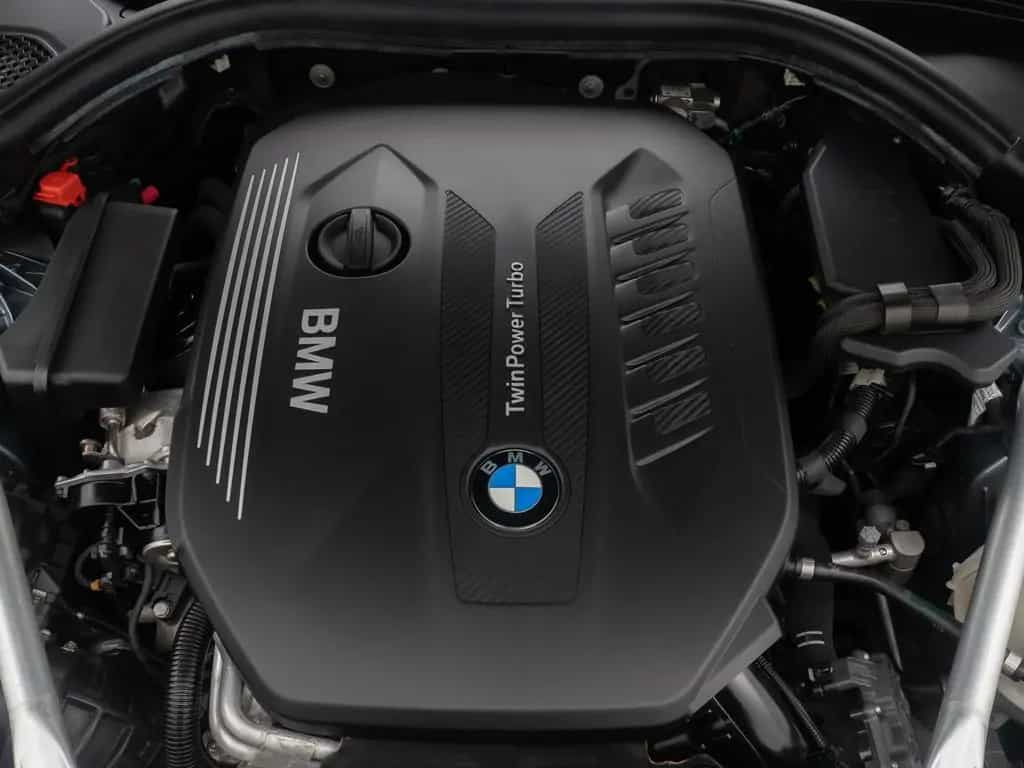 BMW 5 Series 540d xD SportLine 360°HUD AHK DispKey SoftCl H/K 06/2019-photo-15