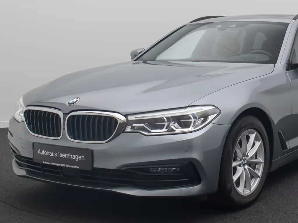 BMW 5 Series 540d xD SportLine 360°HUD AHK DispKey SoftCl H/K 06/2019-photo-18