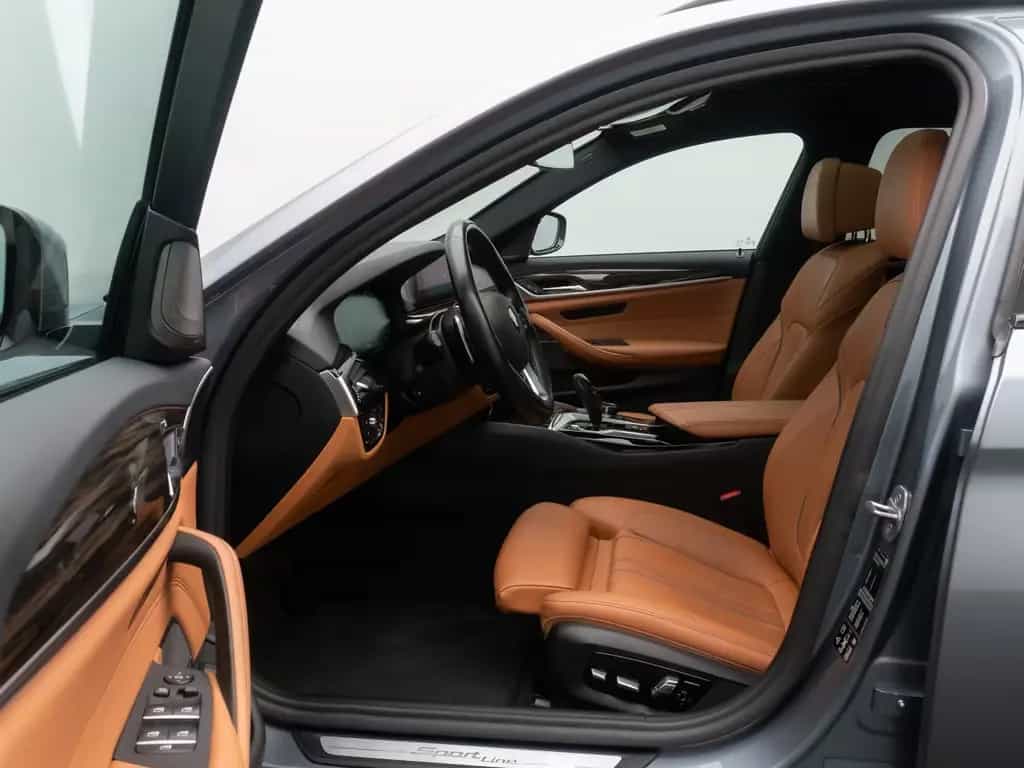 BMW 5 Series 540d xD SportLine 360°HUD AHK DispKey SoftCl H/K 06/2019-photo-20