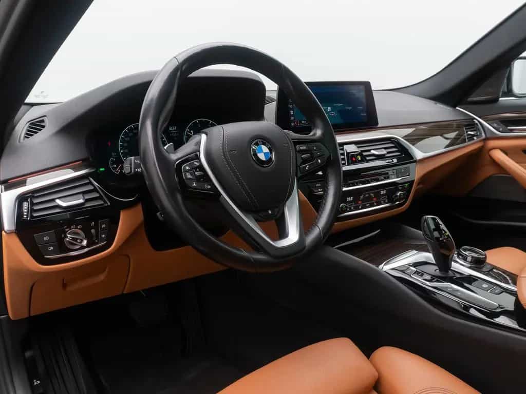 BMW 5 Series 540d xD SportLine 360°HUD AHK DispKey SoftCl H/K 06/2019-photo-21