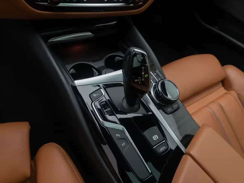 BMW 5 Series 540d xD SportLine 360°HUD AHK DispKey SoftCl H/K 06/2019-photo-23