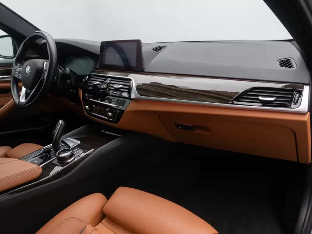 BMW 5 Series 540d xD SportLine 360°HUD AHK DispKey SoftCl H/K 06/2019-photo-24