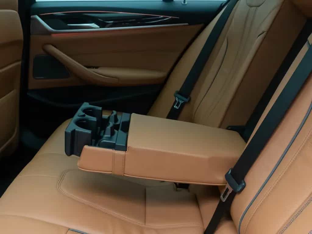 BMW 5 Series 540d xD SportLine 360°HUD AHK DispKey SoftCl H/K 06/2019-photo-28