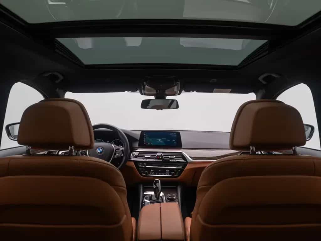 BMW 5 Series 540d xD SportLine 360°HUD AHK DispKey SoftCl H/K 06/2019-photo-31