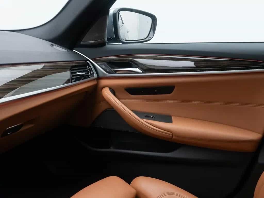BMW 5 Series 540d xD SportLine 360°HUD AHK DispKey SoftCl H/K 06/2019-photo-35