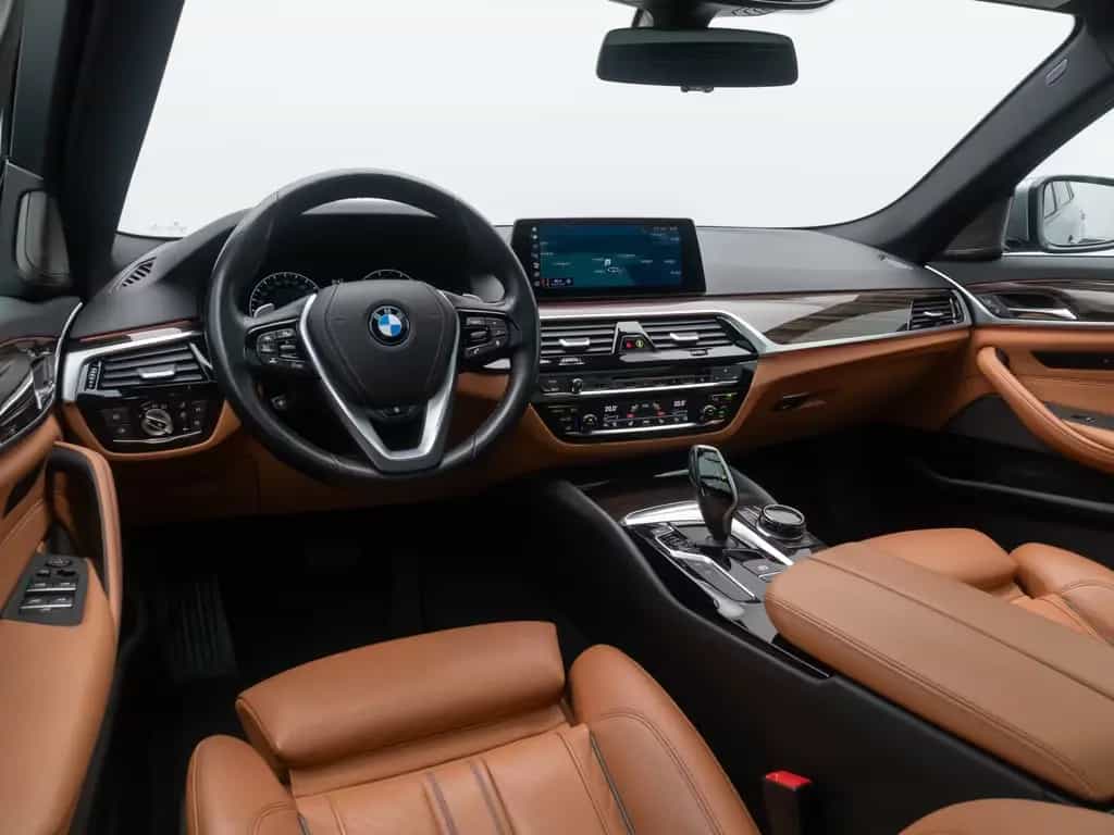 BMW 5 Series 540d xD SportLine 360°HUD AHK DispKey SoftCl H/K 06/2019-photo-40