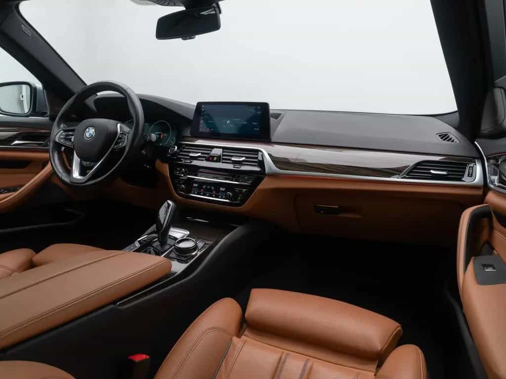 BMW 5 Series 540d xD SportLine 360°HUD AHK DispKey SoftCl H/K 06/2019-photo-42
