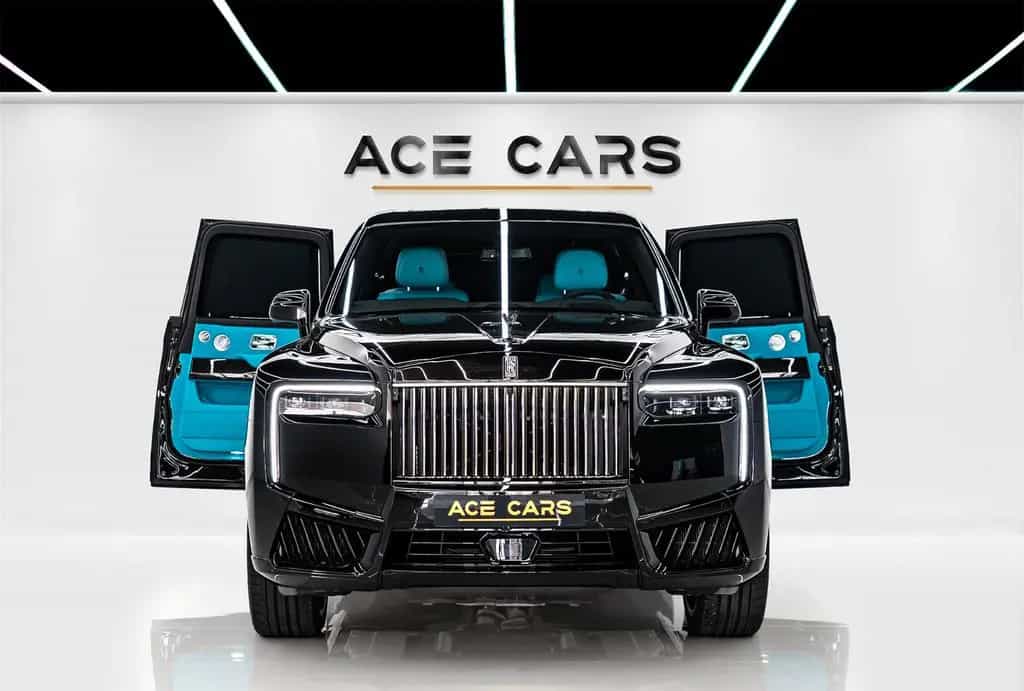 Rolls-Royce Cullinan Black Badge Production 26 4 seats Feetr null-photo-2