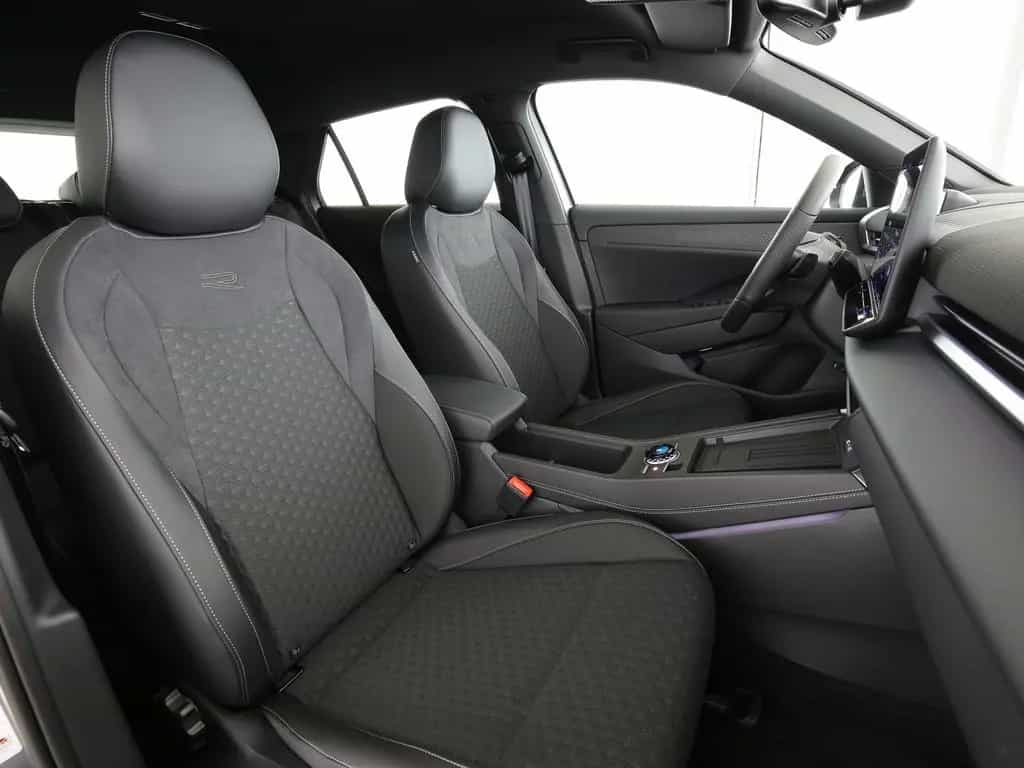 Volkswagen T-Roc 1.5TSI DSG R-Line neues Modell LEDPlus AHK 02/2026-photo-16