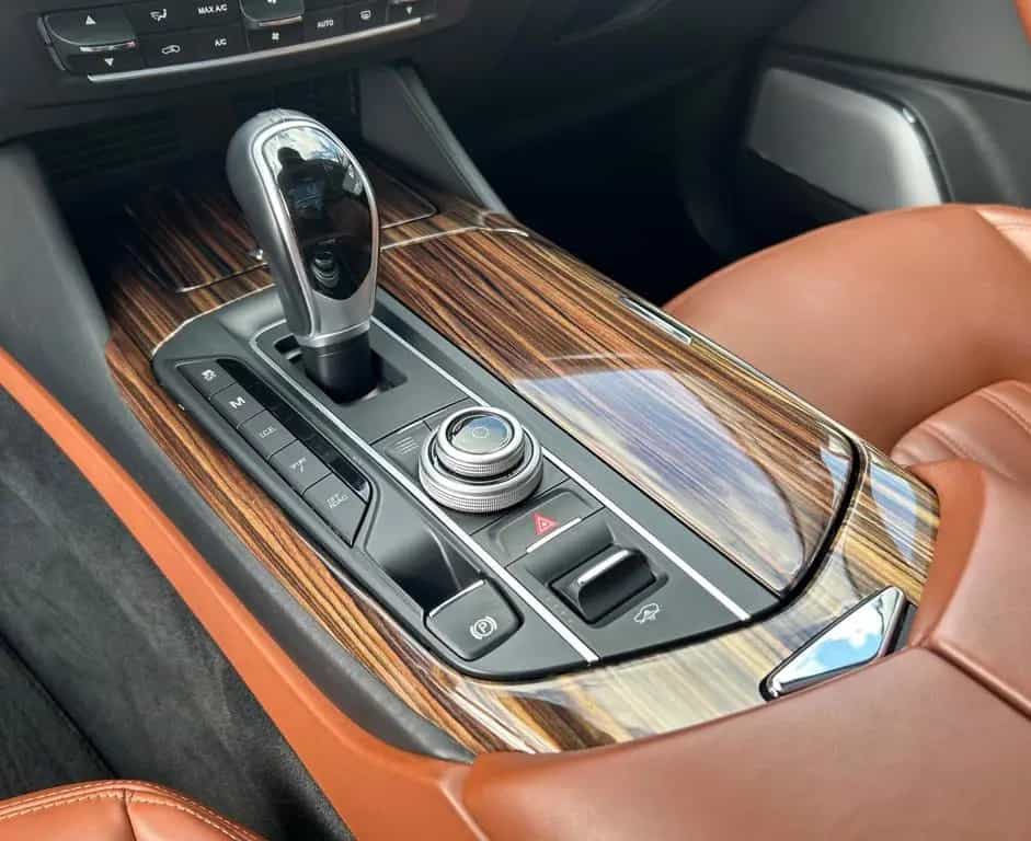 Maserati Levante S 06/2016-photo-42