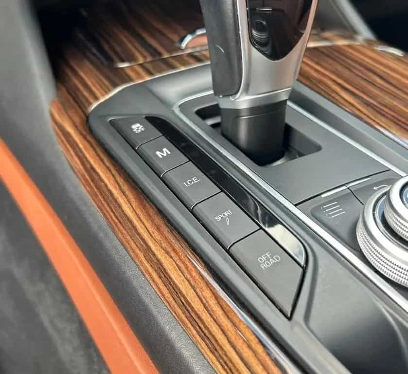 Maserati Levante S 06/2016-photo-44