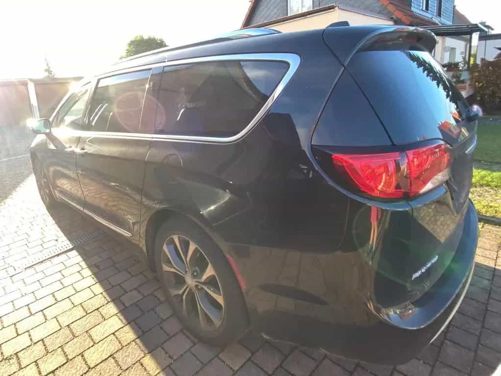 Chrysler Pacifica Limited, Nichtraucher, neuer TüV 09/2017-photo-2