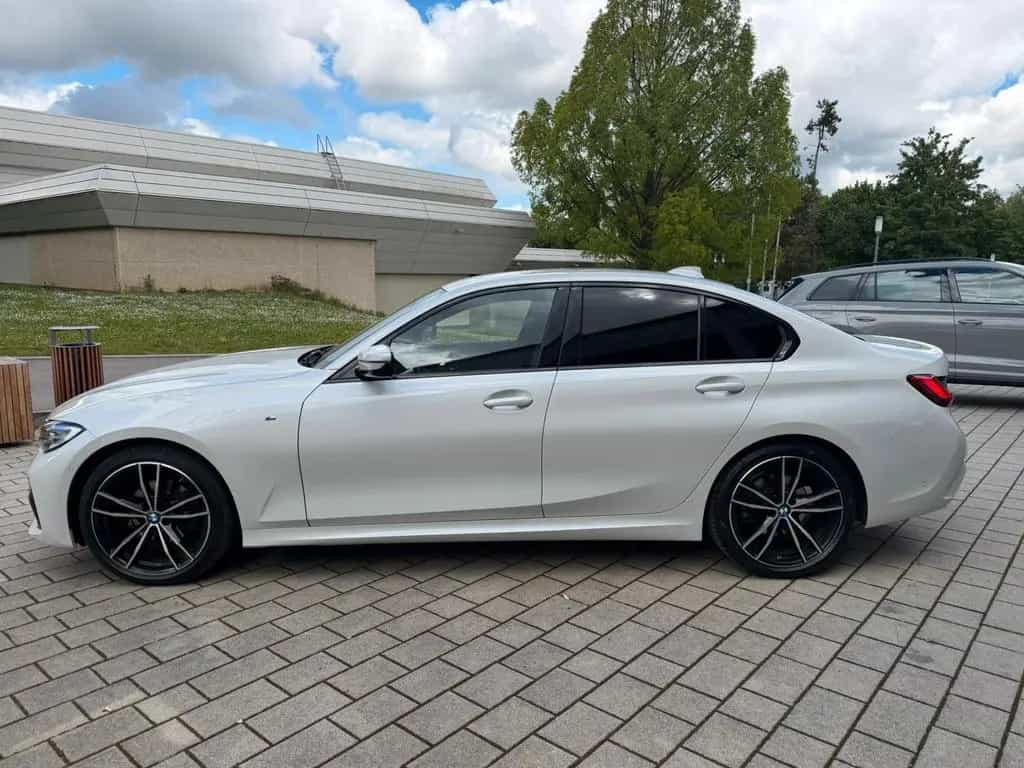 BMW 320 i xDrive M Sport/LIM/LED/CAM/NAVI/SHZ/ 11/2019-photo-3