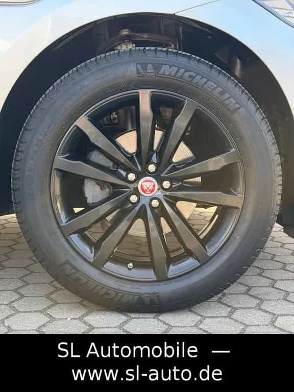 Jaguar F-Pace R-Sport AWD Aut. Leder Navi Kam LED Pano 12/2019-photo-21