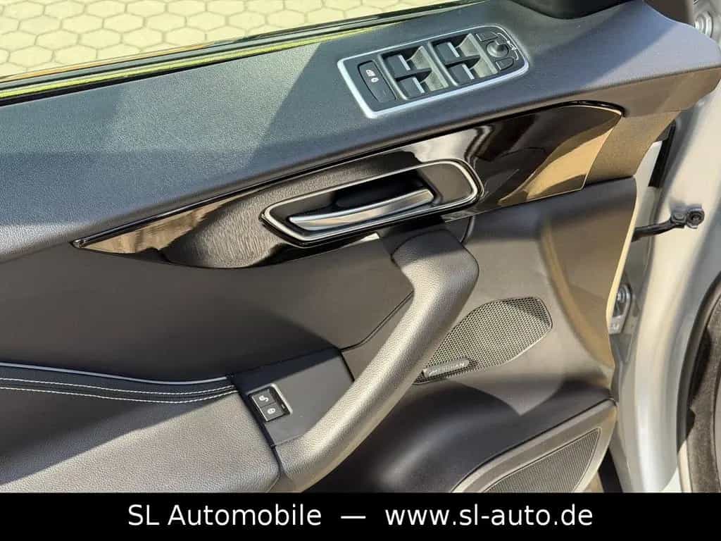Jaguar F-Pace R-Sport AWD Aut. Leder Navi Kam LED Pano 12/2019-photo-5