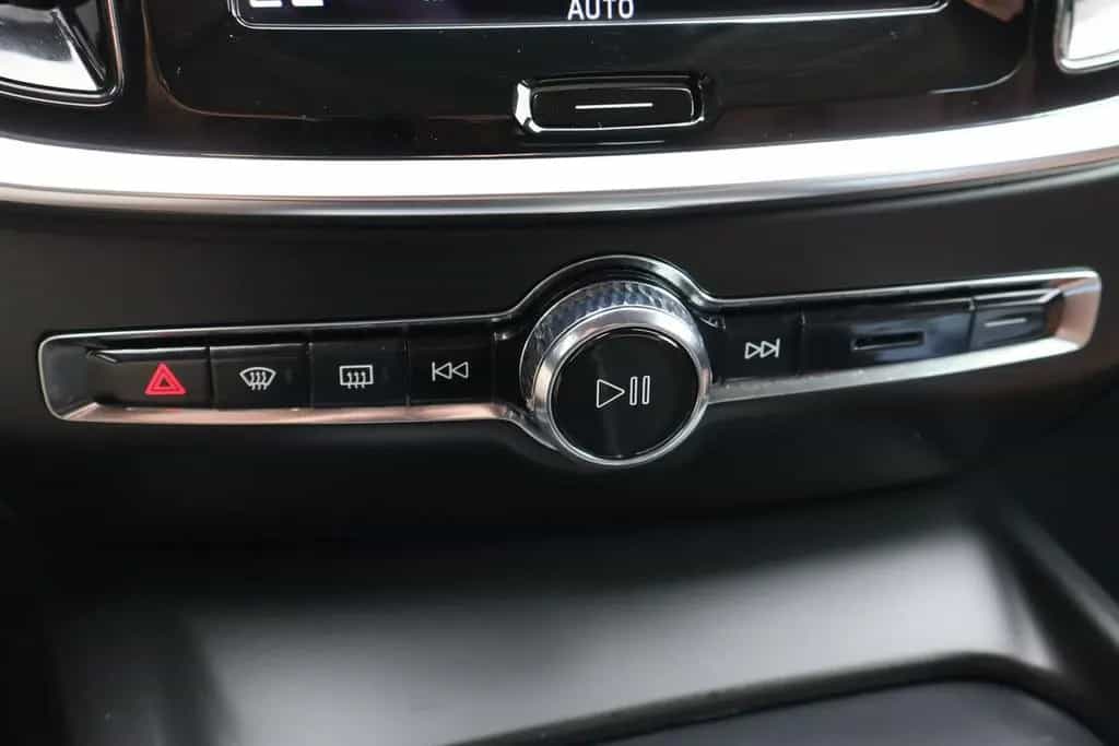 Volvo V60 2.0 B3 Momentum | Origineel NL | ACC | Camer 01/2022-photo-17
