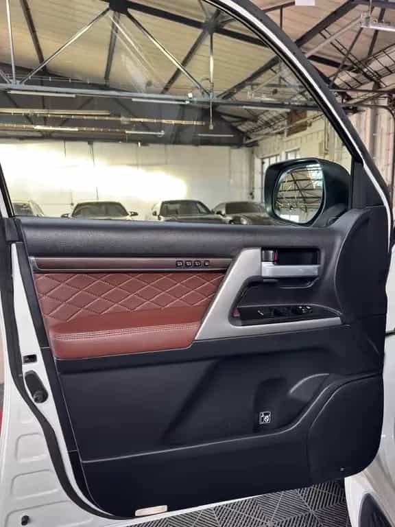 Toyota Land Cruiser 200 4.5 v8 diesel 2018 04/2018-photo-16
