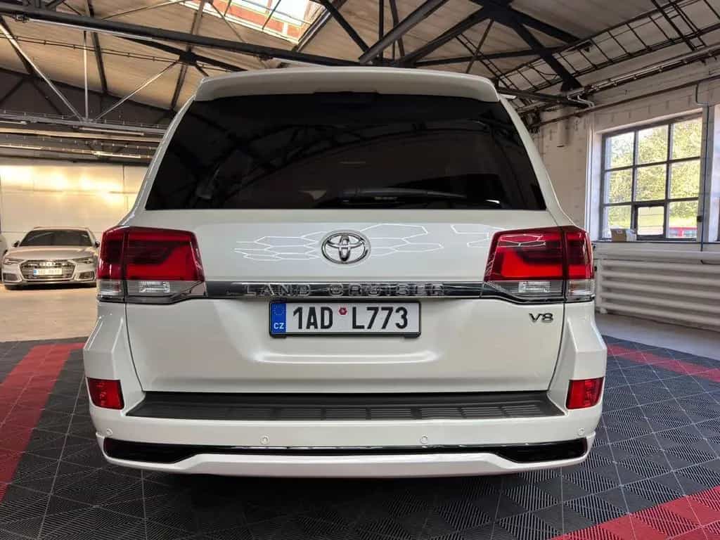 Toyota Land Cruiser 200 4.5 v8 diesel 2018 04/2018-photo-9