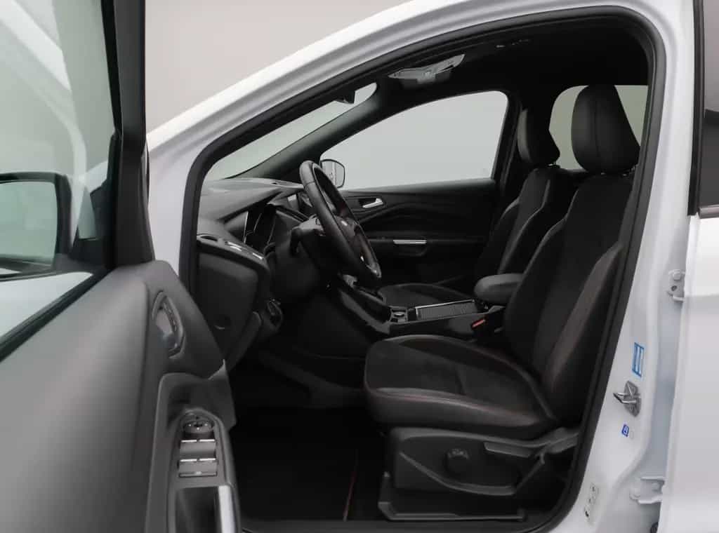 Ford Kuga ST-Line Kamera Lenkrhzg Navi AHK Komfort 04/2018-photo-17