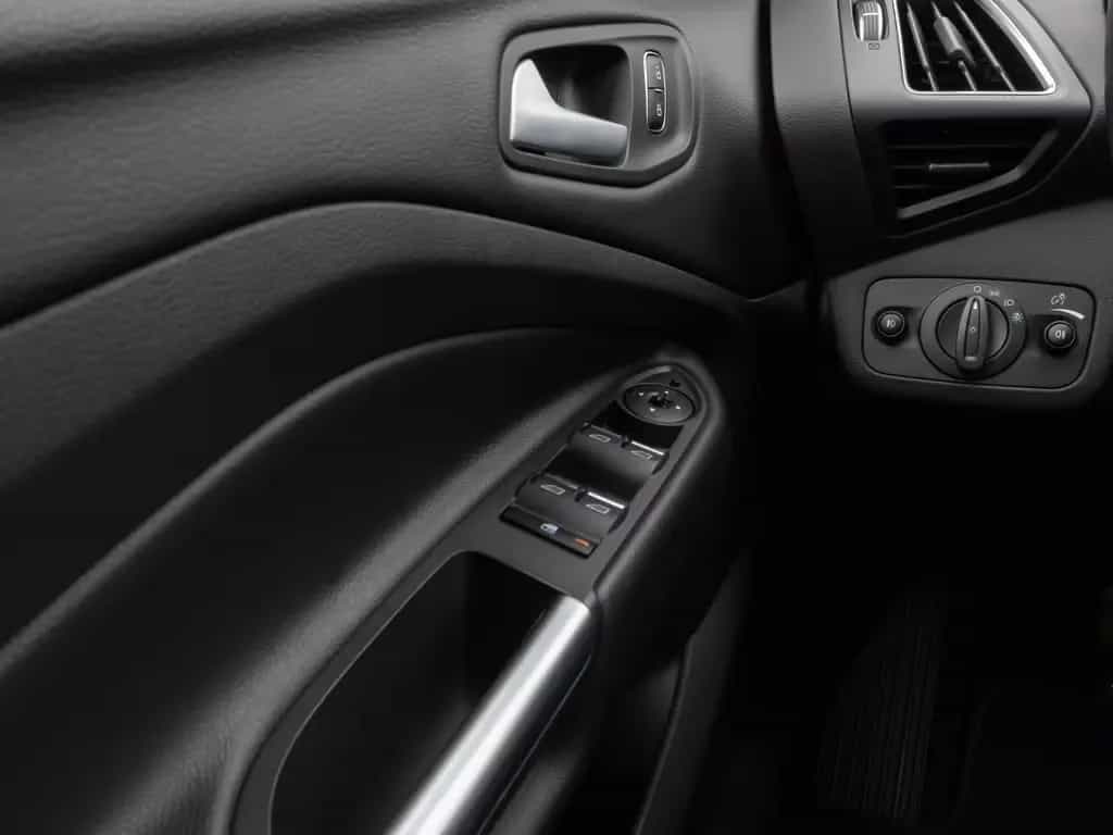Ford Kuga ST-Line Kamera Lenkrhzg Navi AHK Komfort 04/2018-photo-29