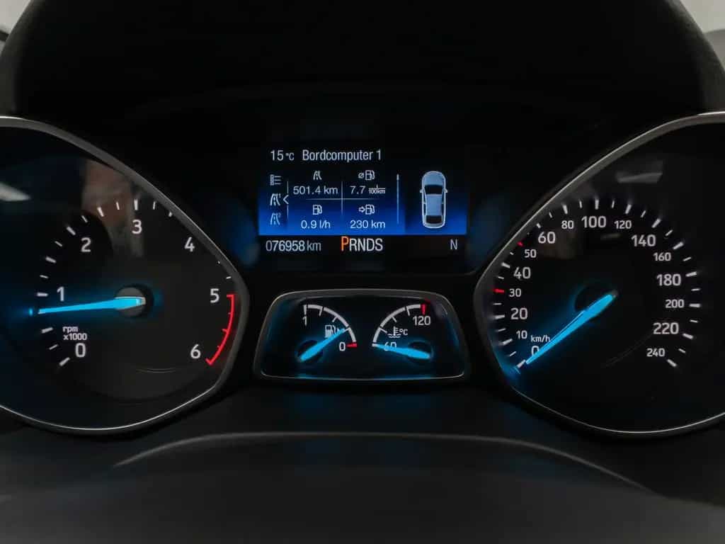 Ford Kuga ST-Line Kamera Lenkrhzg Navi AHK Komfort 04/2018-photo-37