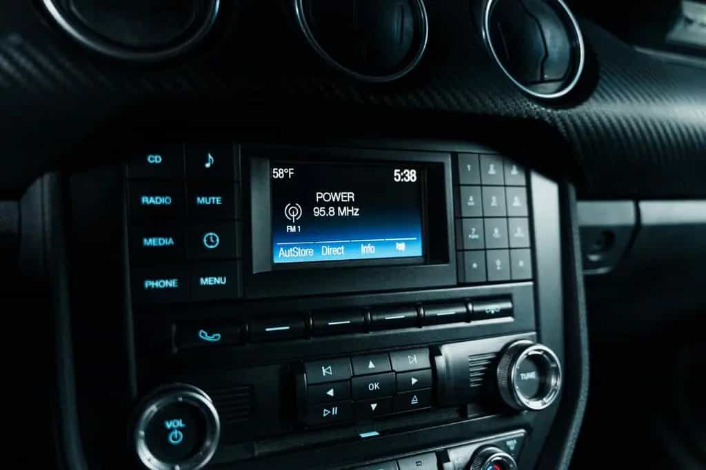 Ford Mustang Fastback/LED/Camera/Keyless/Shelby/R20 03/2018-photo-26