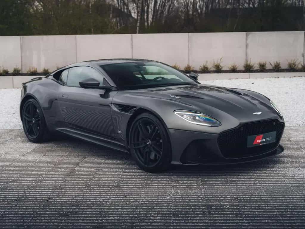 Aston Martin DBS Superleggera / Magnetic Silver / Jewellery P 01/2022-photo-0