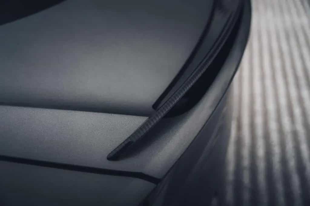Aston Martin DBS Superleggera / Magnetic Silver / Jewellery P 01/2022-photo-11