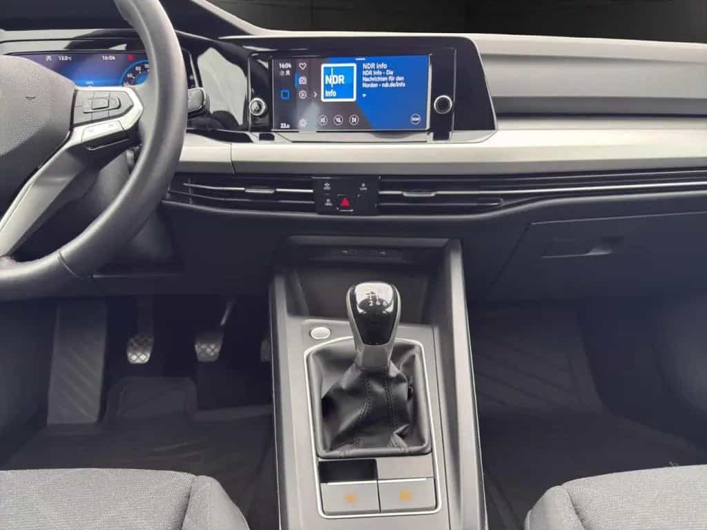 Volkswagen Golf 1.5 TSI Life APP+PDC+SPURASSIST+LED+KLIMA 10/2020-photo-15