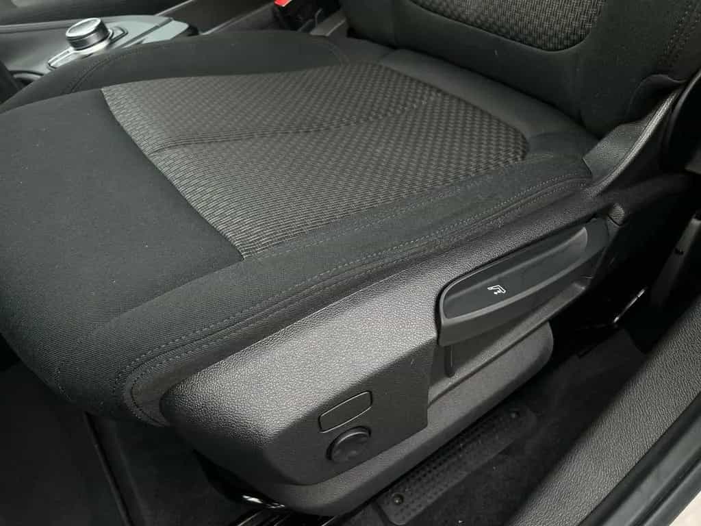 BMW X1 sDrive18i ANHÄNGEKUPPLUNG DAB NAVI UVM. 01/2022-photo-15