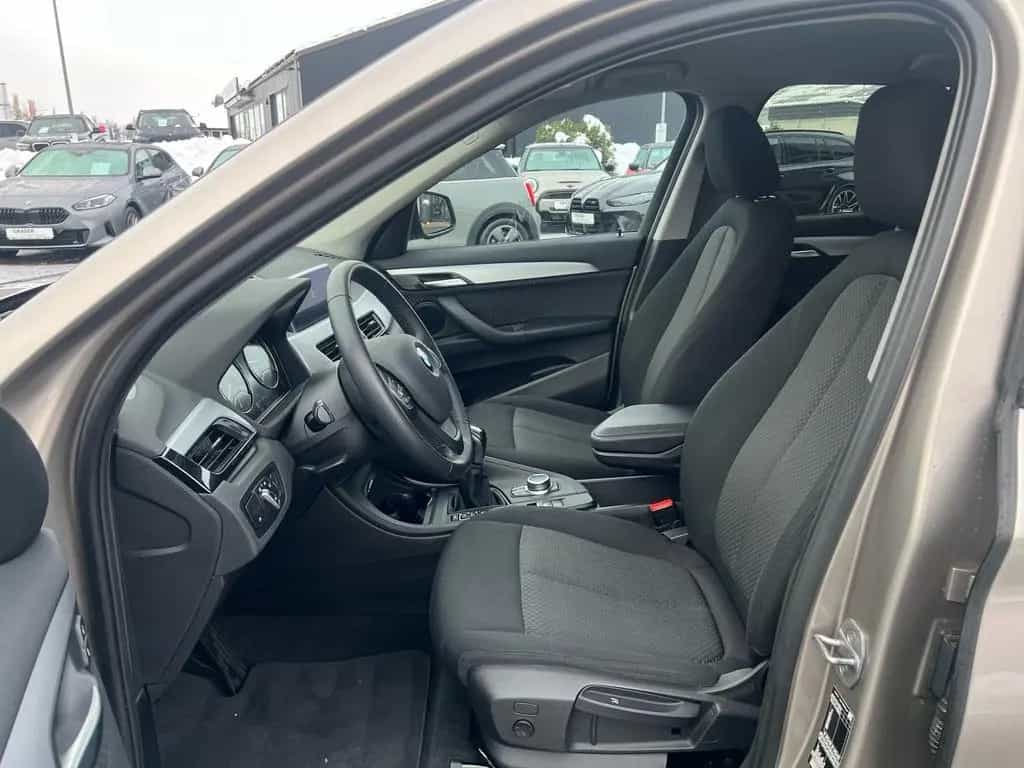 BMW X1 sDrive18i ANHÄNGEKUPPLUNG DAB NAVI UVM. 01/2022-photo-21