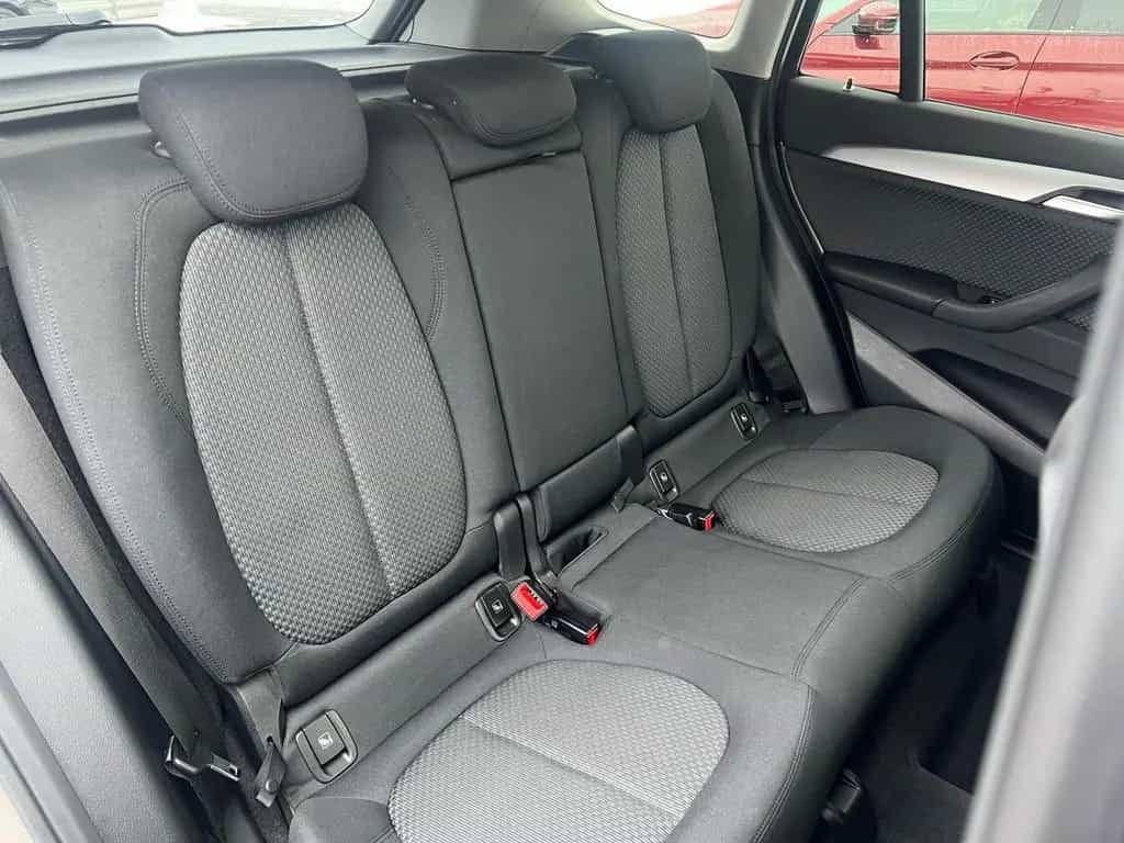 BMW X1 sDrive18i ANHÄNGEKUPPLUNG DAB NAVI UVM. 01/2022-photo-25