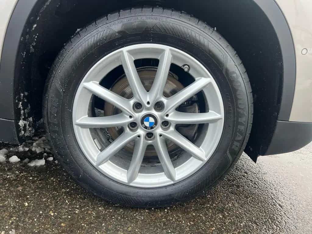 BMW X1 sDrive18i ANHÄNGEKUPPLUNG DAB NAVI UVM. 01/2022-photo-40
