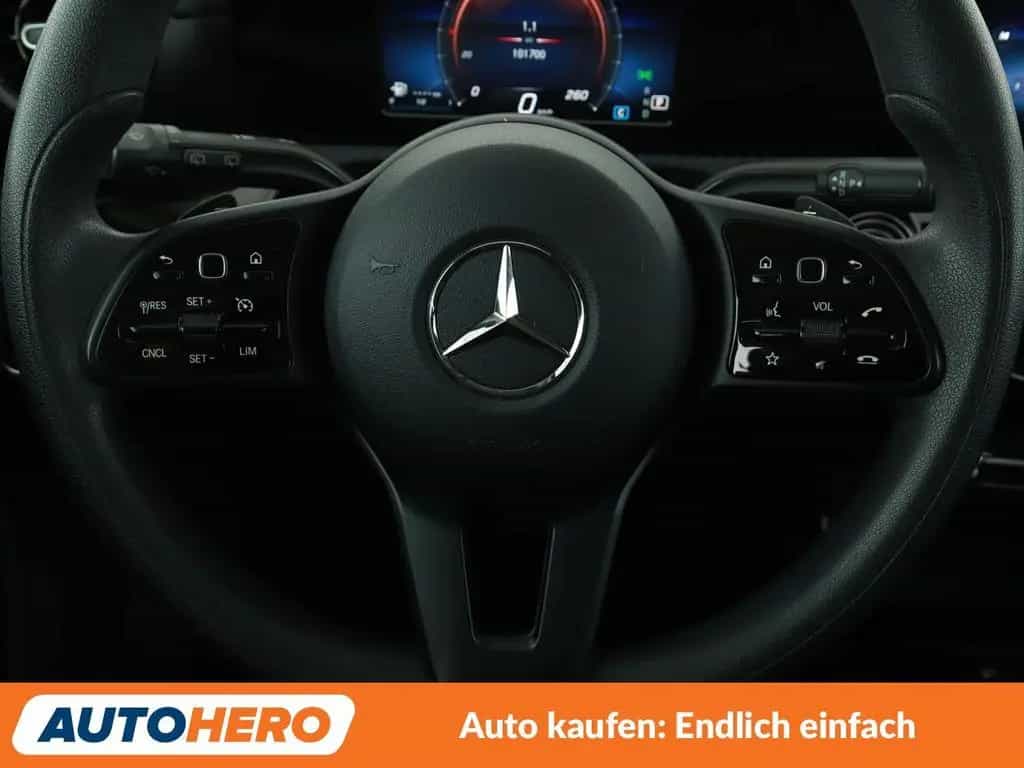 Mercedes-Benz A 200 Aut.*NAVI*PDC*SHZ*TEMPO*KLIMA*MBUX* 04/2019-photo-18