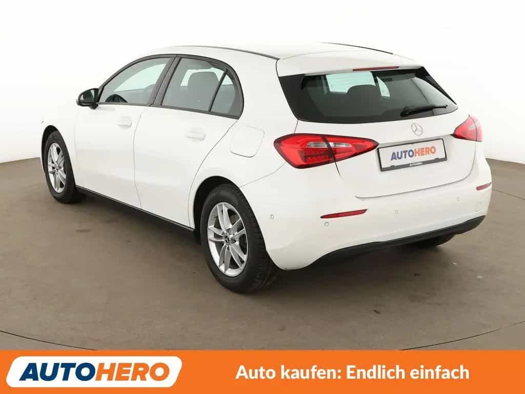 Mercedes-Benz A 200 Aut.*NAVI*PDC*SHZ*TEMPO*KLIMA*MBUX* 04/2019-photo-3