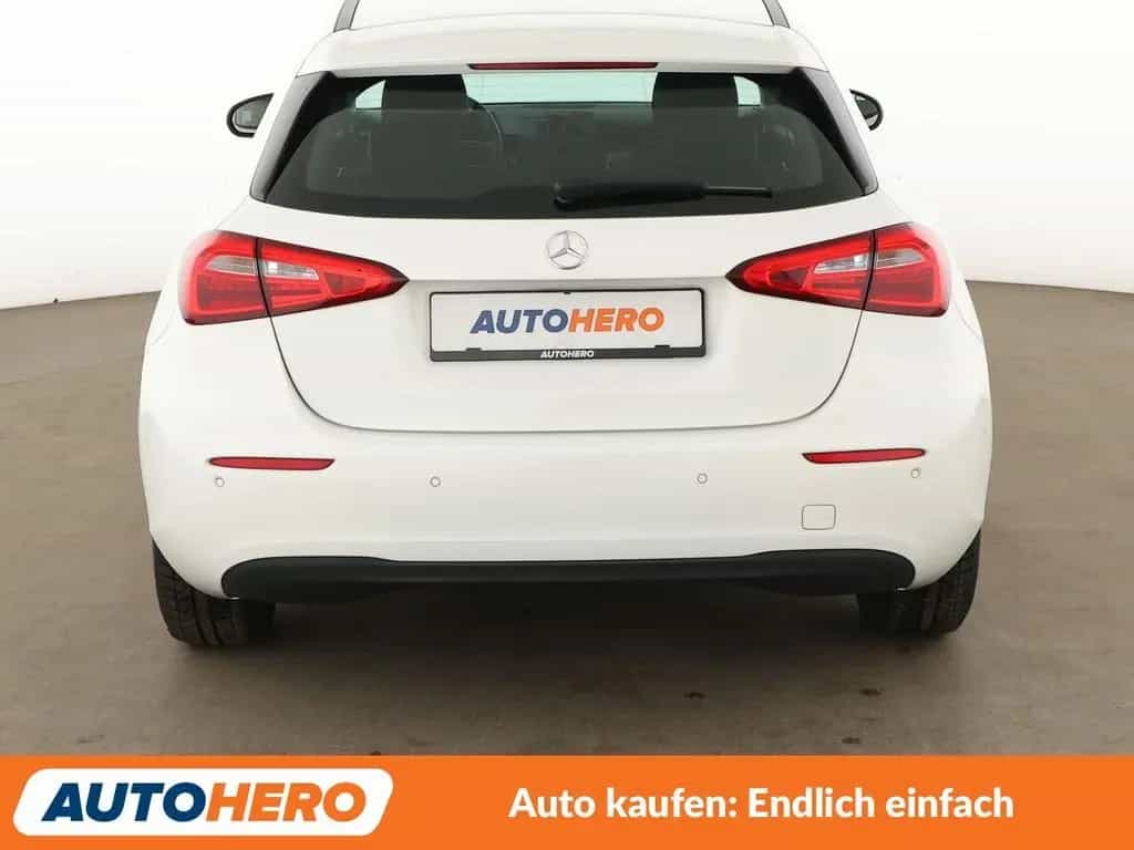 Mercedes-Benz A 200 Aut.*NAVI*PDC*SHZ*TEMPO*KLIMA*MBUX* 04/2019-photo-4