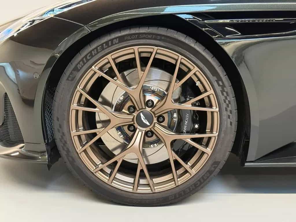 Aston Martin DB12 Volante | Aston Martin Brussels 02/2025-photo-11