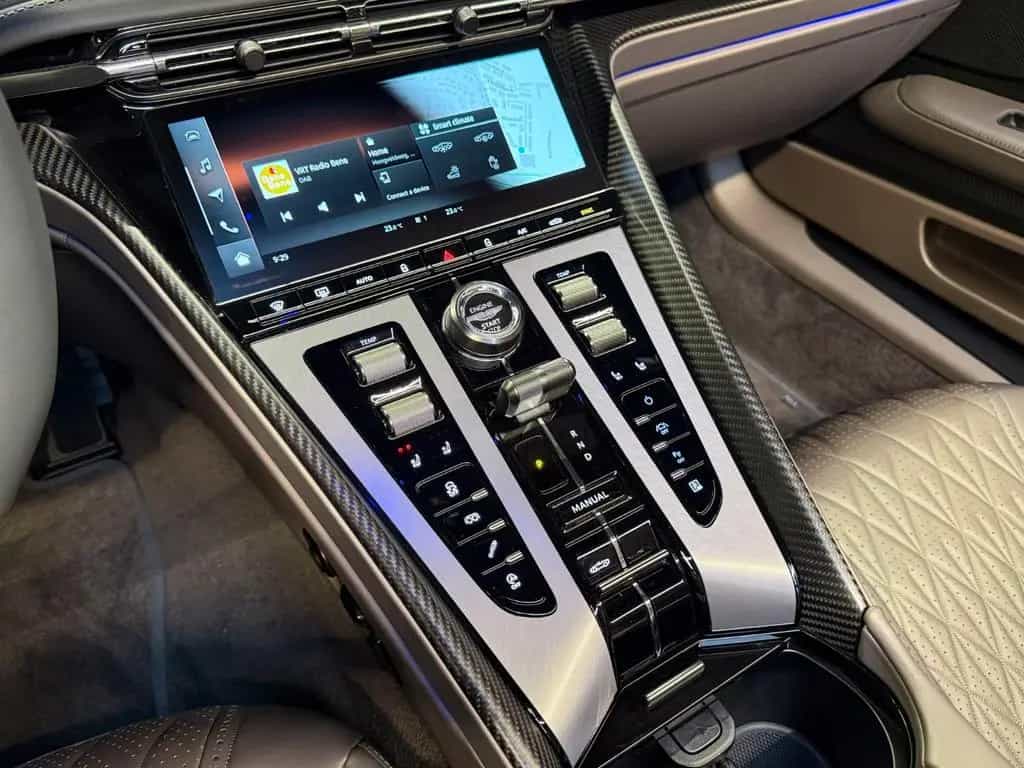 Aston Martin DB12 Volante | Aston Martin Brussels 02/2025-photo-20
