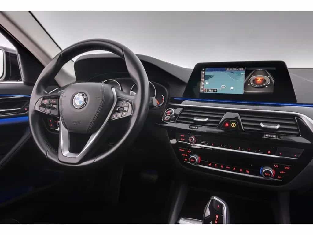 BMW 5 Series 520 d Touring Steptronic Sport Line+LED+NAVI+AHK 12/2019-photo-12