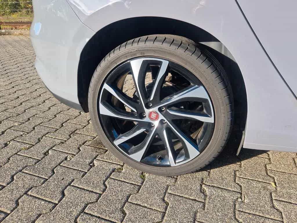 Fiat Tipo 1.0 SPORT- Scheckheft - Vollausstattung 09/2021-photo-4