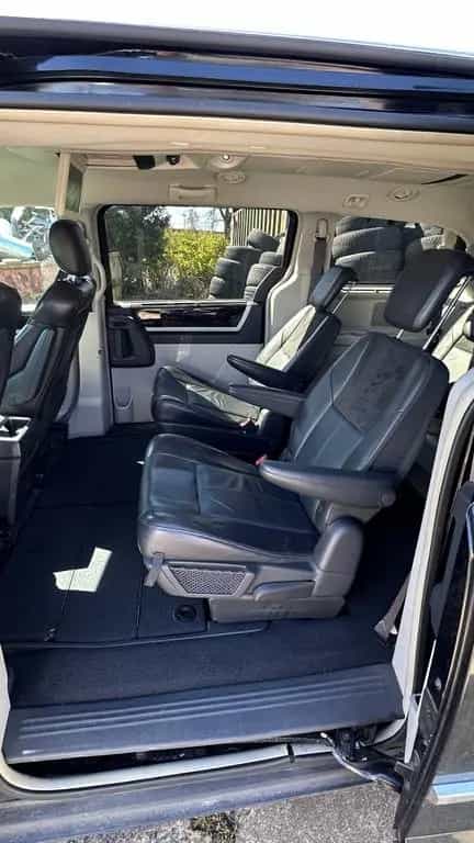 Chrysler Grand Voyager Limited  7 SITZE+ AUTOMATIK+ XENON 05/2010-photo-12