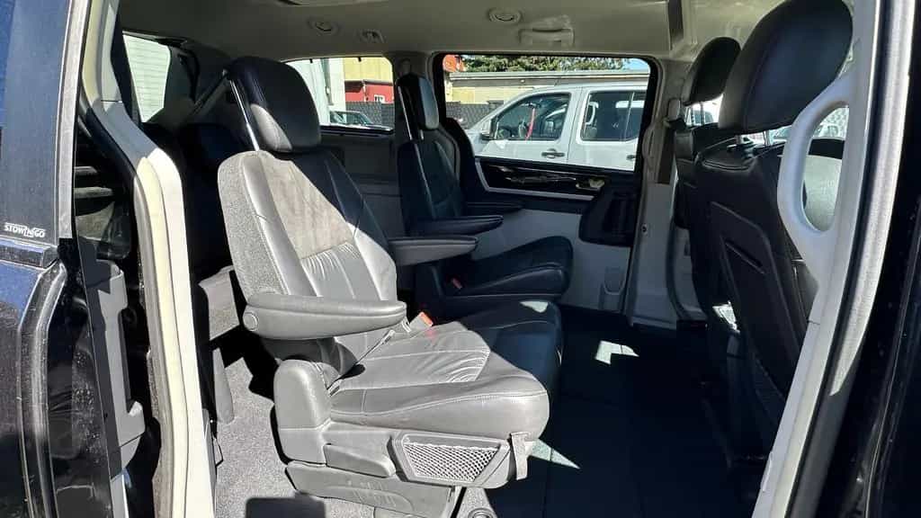 Chrysler Grand Voyager Limited  7 SITZE+ AUTOMATIK+ XENON 05/2010-photo-13