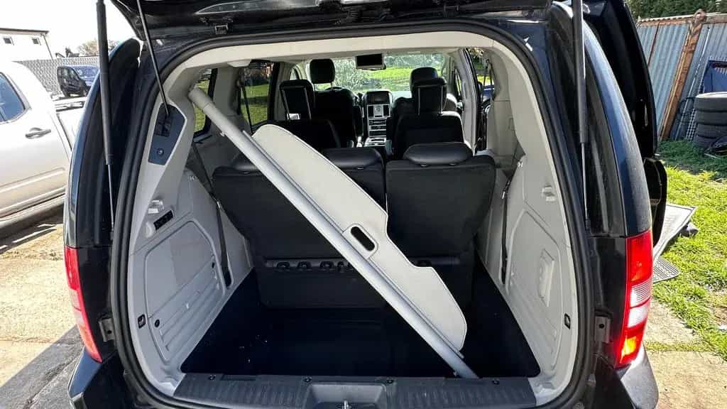 Chrysler Grand Voyager Limited  7 SITZE+ AUTOMATIK+ XENON 05/2010-photo-39