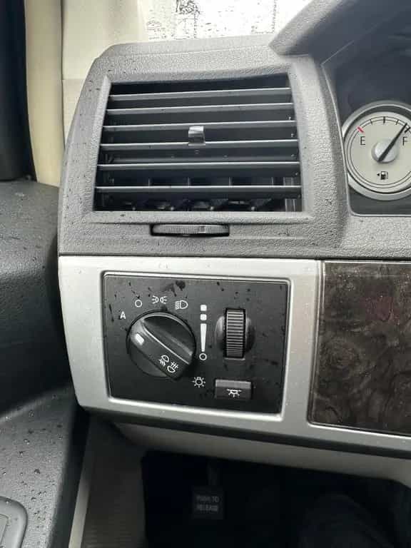 Chrysler Grand Voyager Limited  7 SITZE+ AUTOMATIK+ XENON 05/2010-photo-8