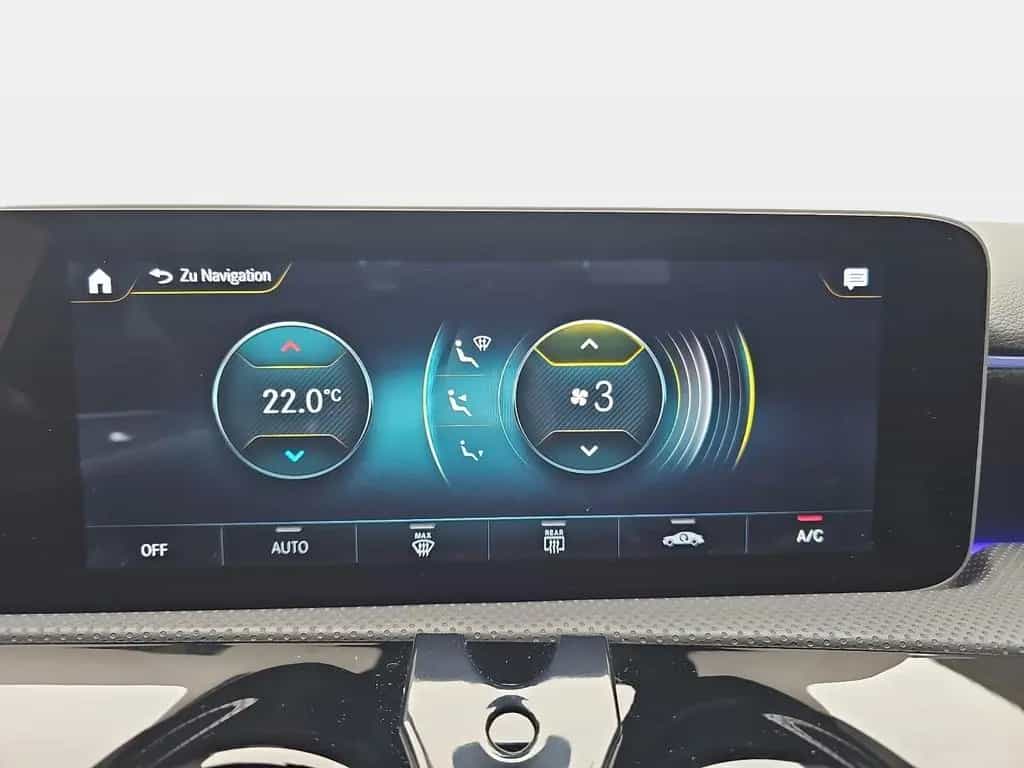 Mercedes-Benz A 220 DCT AMG LINE WINTER LED LM 04/2019-photo-11