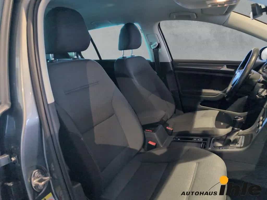 Volkswagen Golf VII Comfortline 1,5 TSI NAVI+BLUETOOTH+CLIM 12/2017-photo-3