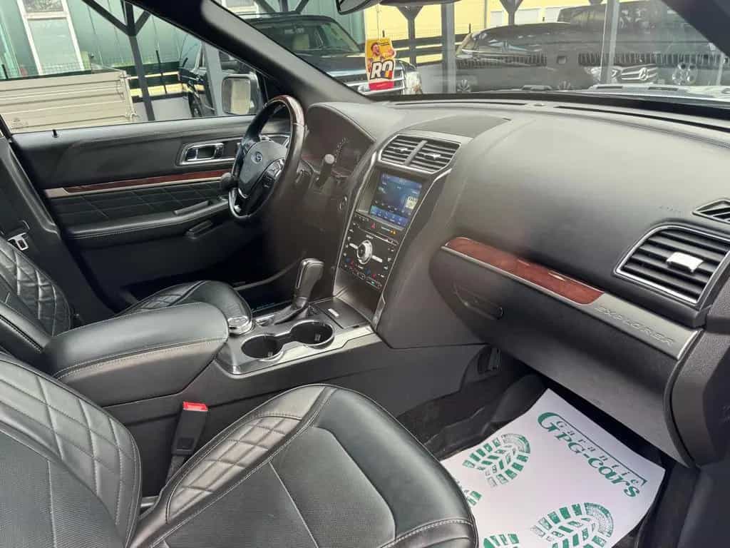 Ford Explorer ECO BOOST PLATINUM 3,5 l 07/2018-photo-31