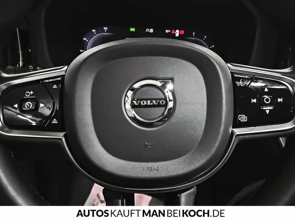 Volvo XC60 B4 D Plus Dark ACC BLIS VLED STDHz AHK 4SHz 12/2023-photo-9