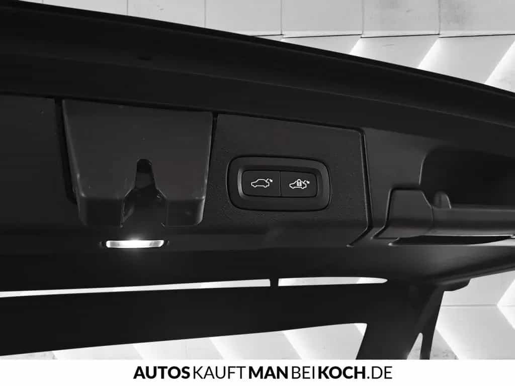 Volvo XC60 B4 D Plus Dark ACC BLIS VLED STDHz AHK 4SHz 12/2023-photo-16