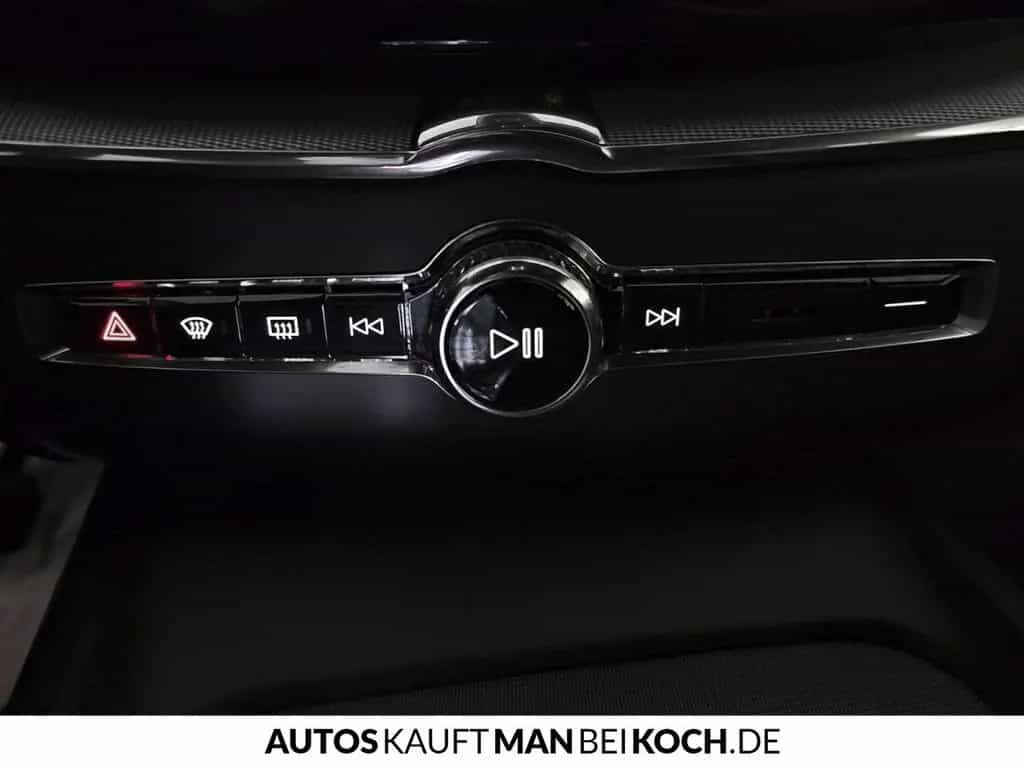 Volvo XC60 B4 D Plus Dark ACC BLIS VLED STDHz AHK 4SHz 12/2023-photo-28